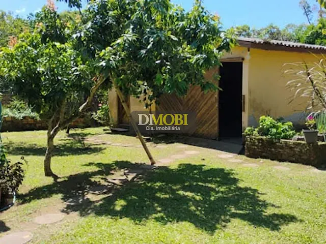 Sítio com 1100m² 2 quartos e 2 banheiros, à venda, no bairro Vila Imperial em Gravataí