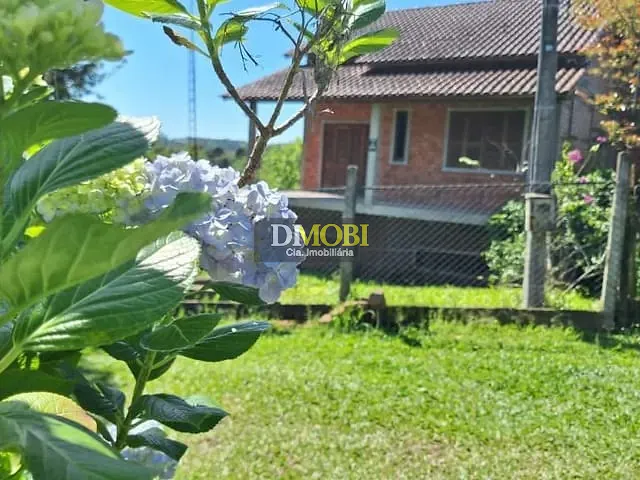 Sítio com 1000m² 4 quartos e 2 banheiros, à venda, no bairro Cadiz em Gravataí