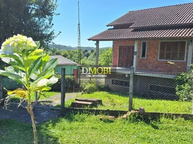 Sítio com 1000m² 4 quartos e 2 banheiros, à venda, no bairro Cadiz em Gravataí