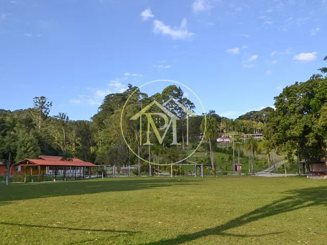 Sítio com 140000m² 4 quartos e 3 banheiros, à venda, no bairro Gabriel Piza em São Roque