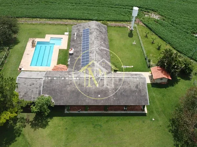 Sítio com 125840m² 3 quartos e 4 banheiros, à venda, no bairro Área Rural de Quadra em Quadra