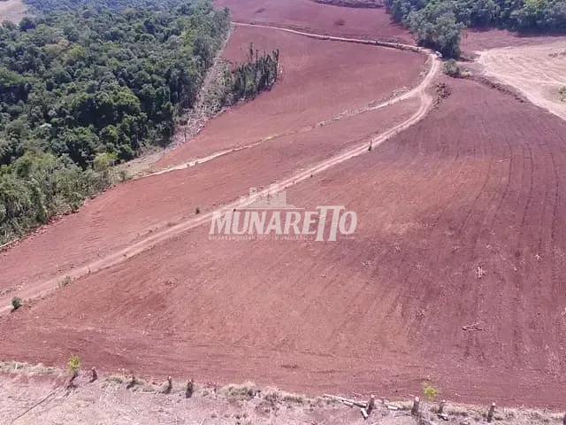 Sítio com 365290m², à venda, no bairro Interior em Piratuba