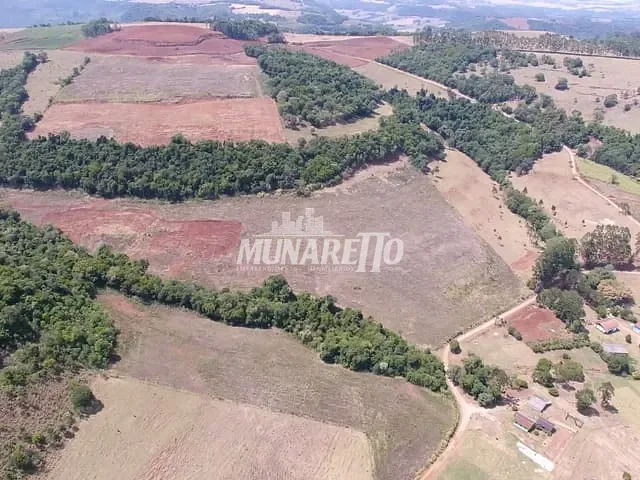 Sítio com 365290m², à venda, no bairro Interior em Piratuba