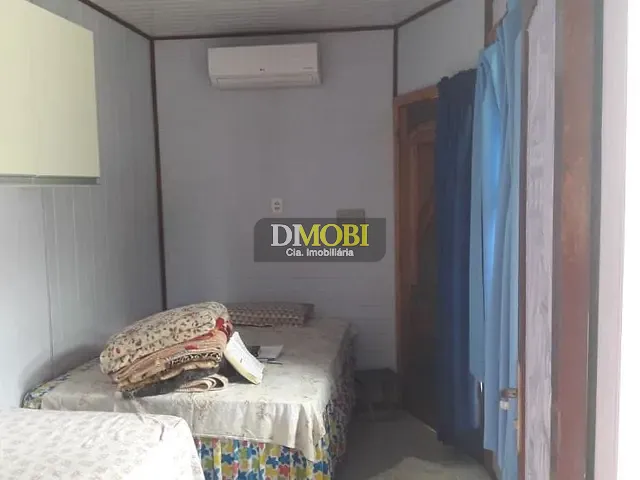 Sítio com 1265m² 2 quartos e 2 banheiros, à venda, no bairro Cadiz em Gravataí
