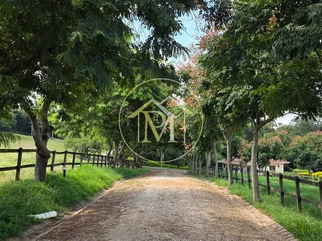Sítio com 895400m² 3 quartos e 4 banheiros, à venda, no bairro Área Rural de Porto Feliz em Porto Feliz