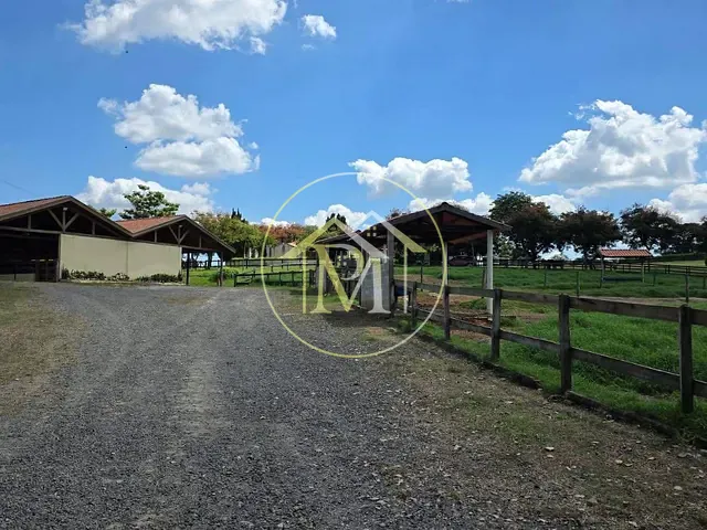 Sítio com 895400m² 3 quartos e 4 banheiros, à venda, no bairro Área Rural de Porto Feliz em Porto Feliz