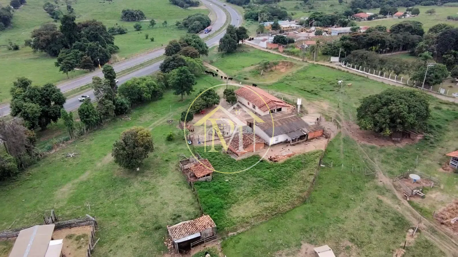 Fazenda, 8 hectares - Foto 1