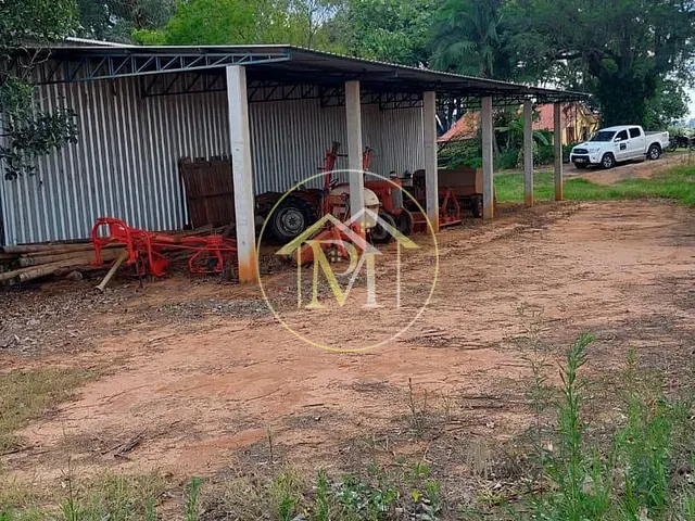 Sítio com 162140m² 5 quartos e 6 banheiros, à venda, no bairro Rural em Tietê