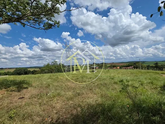 Sítio com 121000m² 3 quartos e 4 banheiros, à venda, no bairro Rural em Tietê