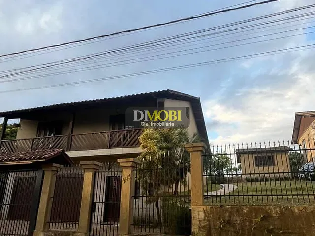 Sítio com 1080m² 3 quartos e 3 banheiros, à venda, no bairro Parque Itacolomi em Gravataí