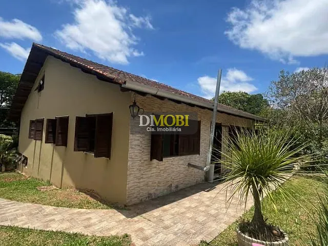 Sítio com 1080m² 3 quartos e 3 banheiros, à venda, no bairro Parque Itacolomi em Gravataí