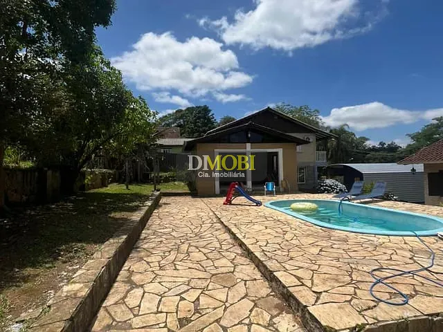 Sítio com 1080m² 3 quartos e 3 banheiros, à venda, no bairro Parque Itacolomi em Gravataí