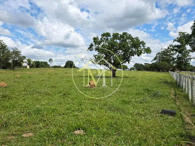 Sítio com 145000m² 3 quartos e 2 banheiros, à venda, no bairro Rural em Tietê