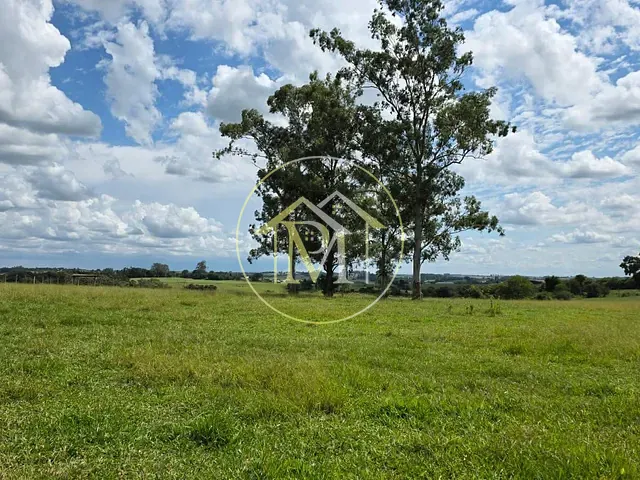 Sítio com 145000m² 3 quartos e 2 banheiros, à venda, no bairro Rural em Tietê