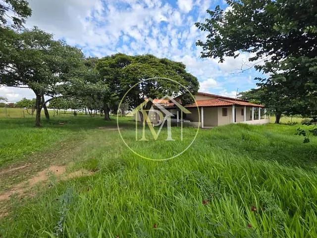 Sítio com 145000m² 3 quartos e 2 banheiros, à venda, no bairro Rural em Tietê