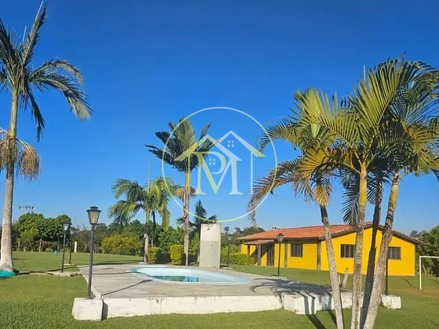 Sítio com 108900m² 3 quartos e 3 banheiros, à venda, no bairro Rural em Cesário Lange