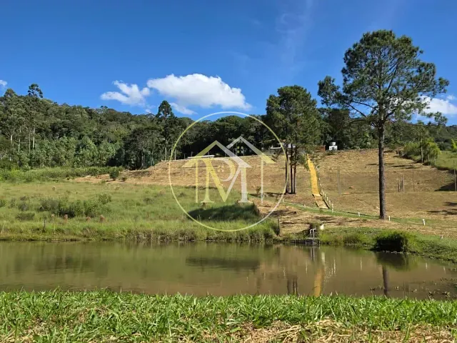 Sítio com 150000m² 3 quartos e 4 banheiros, à venda, no bairro Centro em São Roque