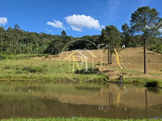 Sítio com 150000m² 3 quartos e 4 banheiros, à venda, no bairro Centro em São Roque