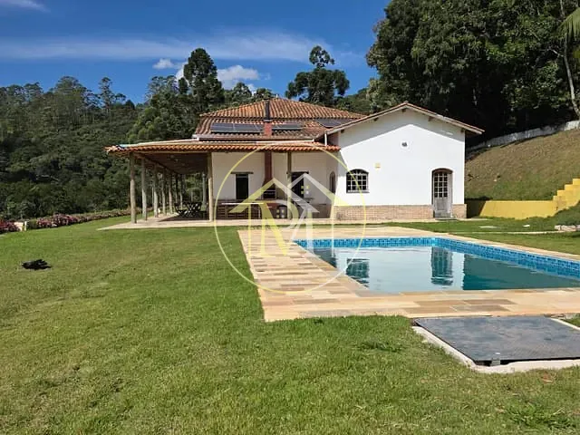 Sítio com 150000m² 3 quartos e 4 banheiros, à venda, no bairro Centro em São Roque