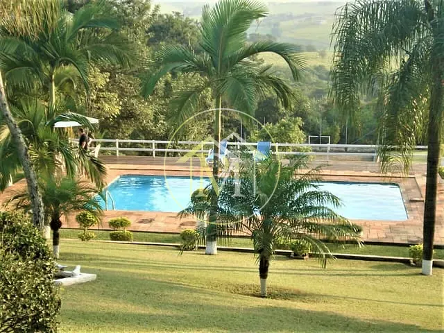 Sítio com 217800m² 2 quartos e 3 banheiros, à venda, no bairro Centro em Itu