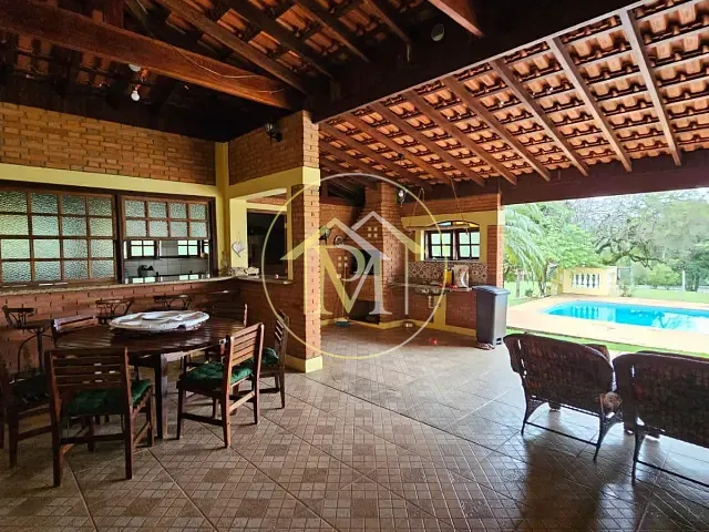 Sítio com 55660m² 4 quartos e 3 banheiros, à venda, no bairro Área rural em Porto Feliz