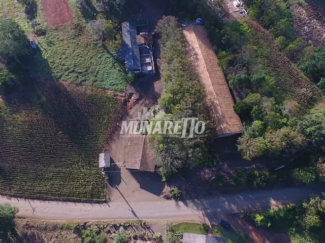 Sítio com 280m² 8 quartos e 3 banheiros, à venda, no bairro Interior em Ipumirim