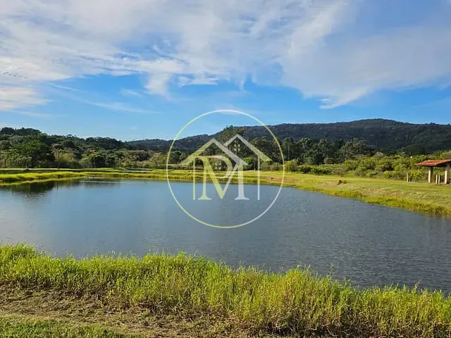 Sítio com 96800m² 3 quartos e 4 banheiros, à venda, no bairro Área rural em Araçoiaba da Serra