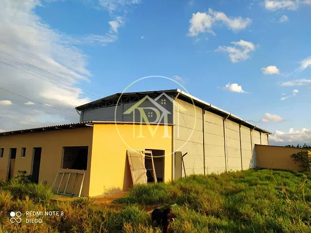 Sítio com 48000m² 4 quartos e 4 banheiros, à venda, no bairro Área rural em Boituva