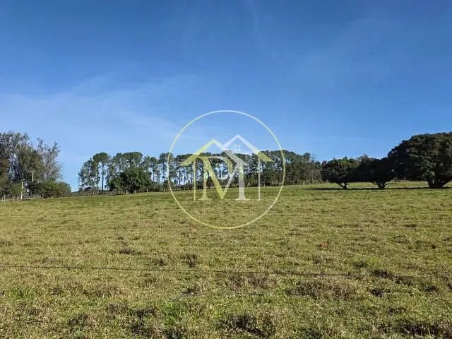 Sítio com 484000m² 4 quartos e 3 banheiros, à venda, no bairro Área rural em Itu