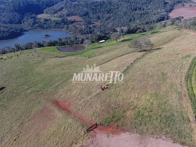 Sítio 5 quartos e 4 banheiros, à venda, no bairro Interior em Concórdia