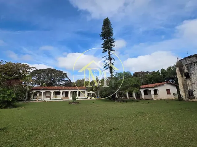 Sítio com 107000m² 5 quartos e 5 banheiros, à venda, no bairro Área rural em Porto Feliz