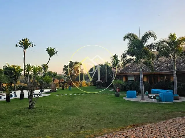 Sítio com 108683m² 4 quartos e 5 banheiros, à venda, no bairro Área rural em Tietê