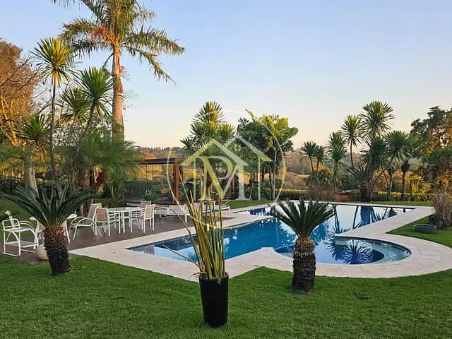 Sítio com 108683m² 4 quartos e 5 banheiros, à venda, no bairro Área rural em Tietê