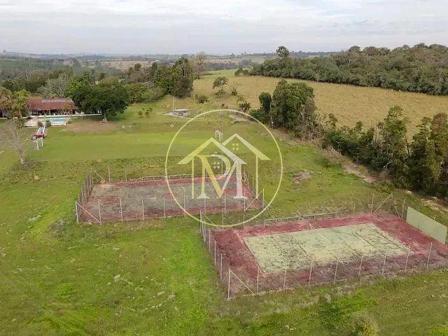 Sítio com 68000m² 9 quartos e 10 banheiros, à venda, no bairro Área rural em Itu