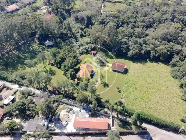 Sítio com 29557m² 3 quartos e 2 banheiros, à venda, no bairro Área Rural de Sorocaba em Sorocaba