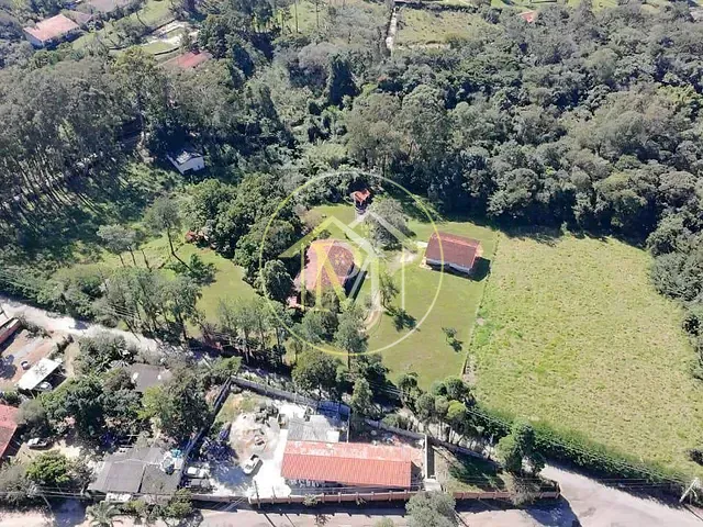 Sítio com 29557m² 3 quartos e 2 banheiros, à venda, no bairro Área Rural de Sorocaba em Sorocaba