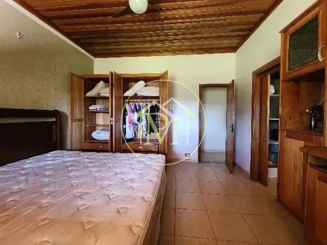 Sítio com 80000m² 5 quartos e 3 banheiros, à venda, no bairro Área Rural de Sorocaba em Sorocaba