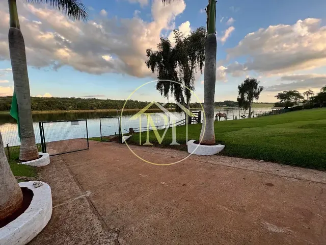 Sítio com 24000m² 5 quartos e 6 banheiros, à venda, no bairro Área rural em Avaré