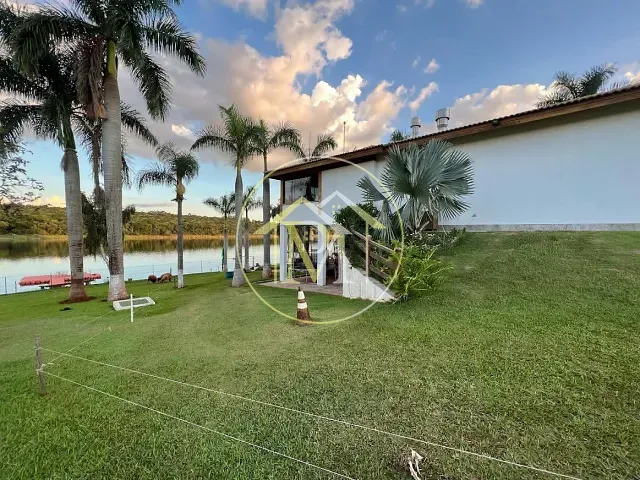 Sítio com 24000m² 5 quartos e 6 banheiros, à venda, no bairro Área rural em Avaré