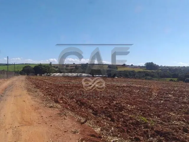 Sítio com 70000m² 2 quartos e 1 banheiro, à venda, no bairro Área Rural de Holambra em Holambra