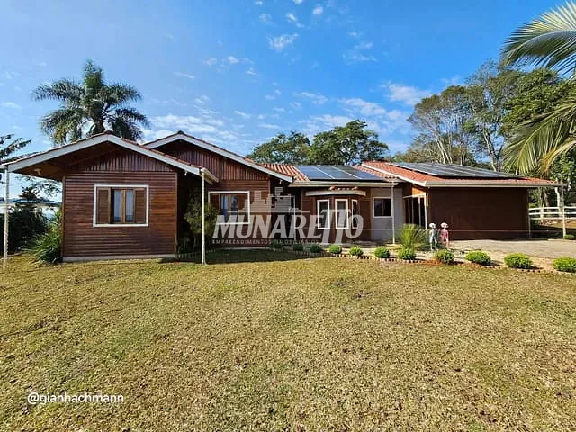 Sítio com 7861m² 3 quartos e 2 banheiros, à venda, no bairro INTERIOR em Ipira