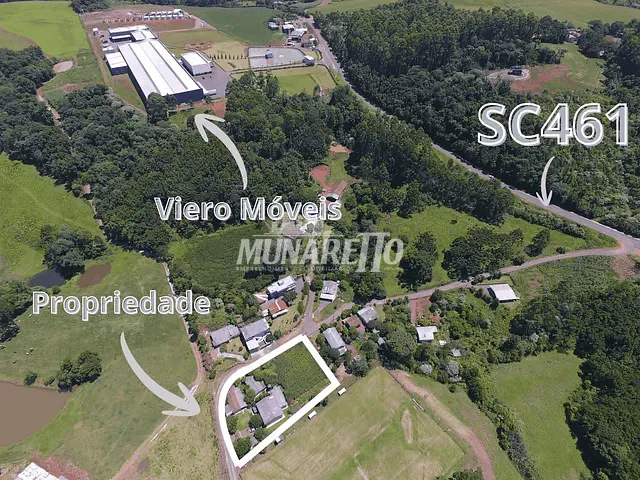 Sítio com 2106m² 4 quartos e 2 banheiros, à venda, no bairro Tamanduá em Concórdia