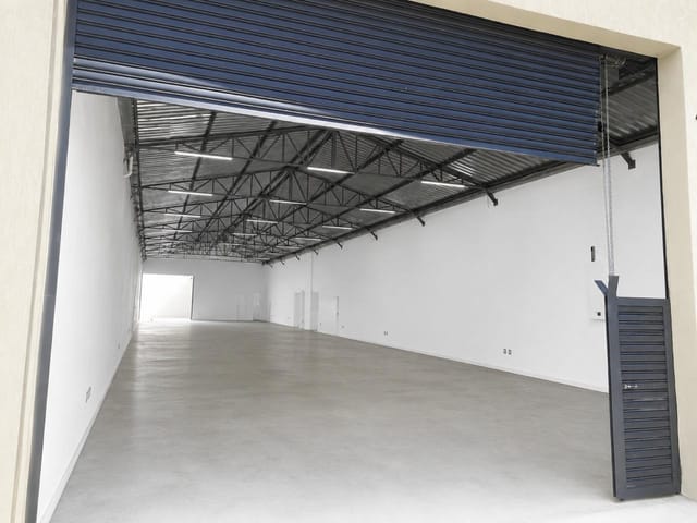 Galpão / Barracão com 500m², para alugar, no bairro Vila Progresso em São Paulo