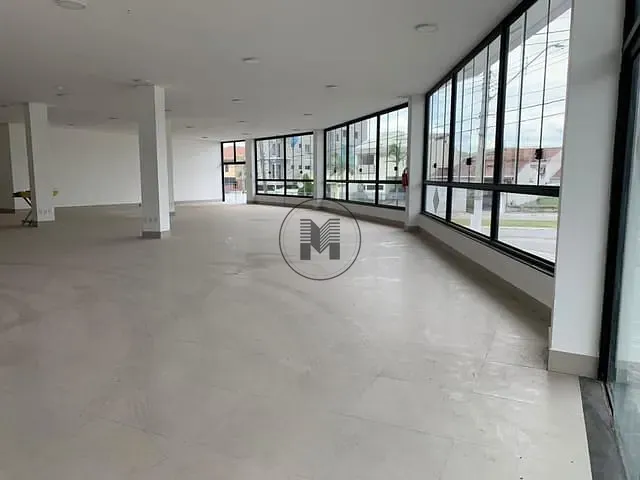 Salão com 485m², para alugar, no bairro Vila Paraíba em Guaratinguetá