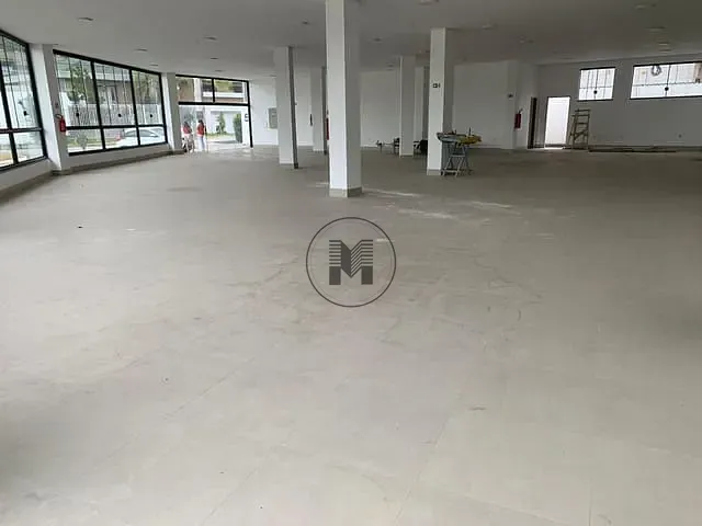 Salão com 485m², para alugar, no bairro Vila Paraíba em Guaratinguetá