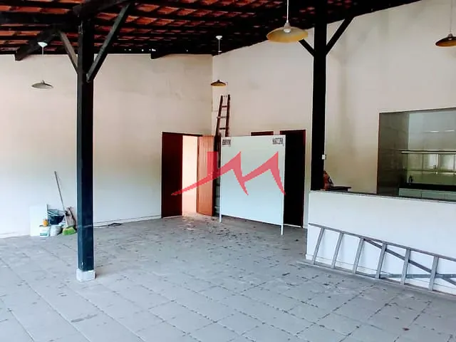 Loja com 300m², para alugar, no bairro Coelho em São Gonçalo
