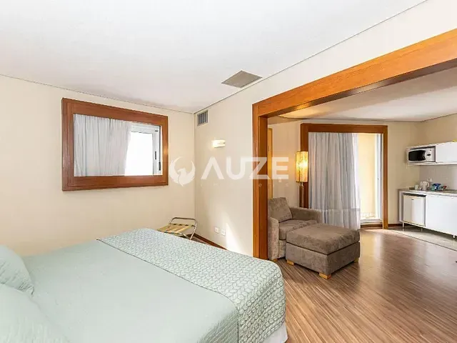 Salão com 51m² 1 quarto e 1 banheiro, à venda, no bairro Centro em Curitiba