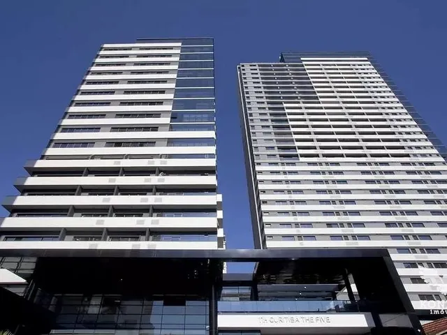 Salão 1 quarto e 1 banheiro, à venda, no bairro Centro em Curitiba