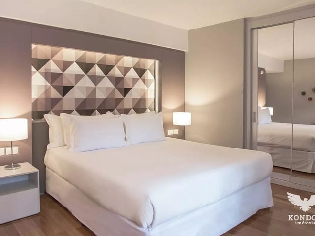 Salão 1 quarto e 1 banheiro, à venda, no bairro Centro em Curitiba