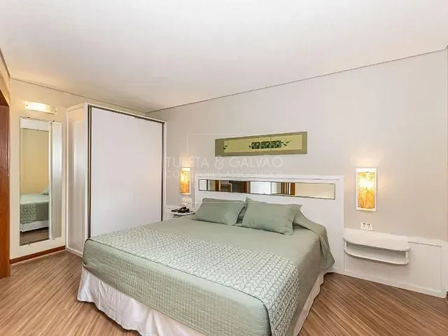 Salão com 51m² 1 quarto e 1 banheiro, à venda, no bairro Centro em Curitiba